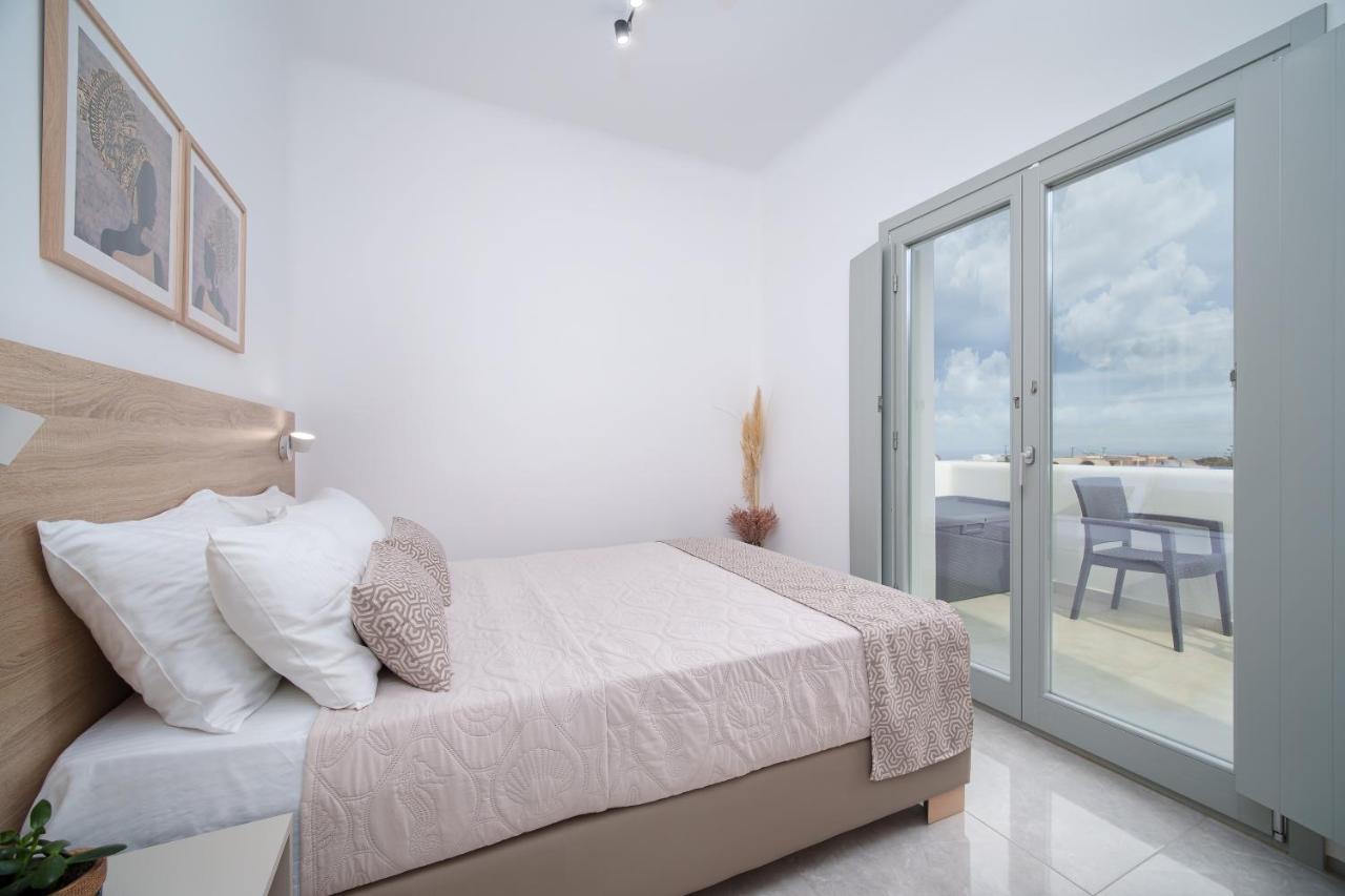 Seaview Apartment Fira  Exterior photo